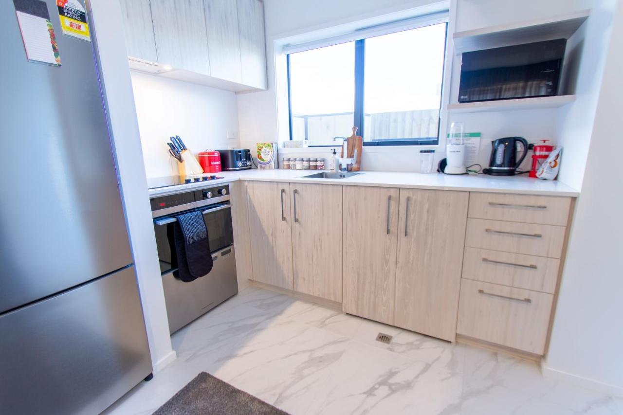 Stylish 2-Bedroom Haven Next To Hagley Park Christchurch Exterior foto